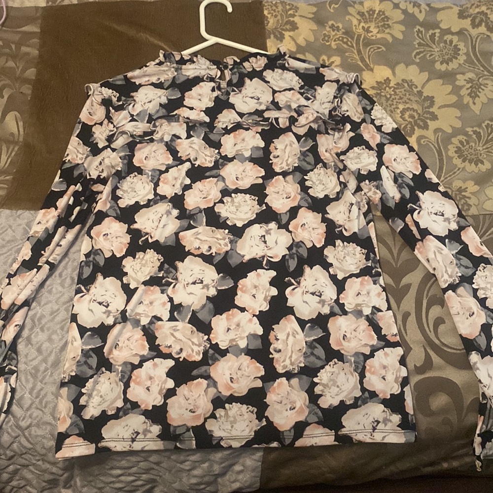 Karl Lagerfield floral print longsleeve top - Picture 2 of 5